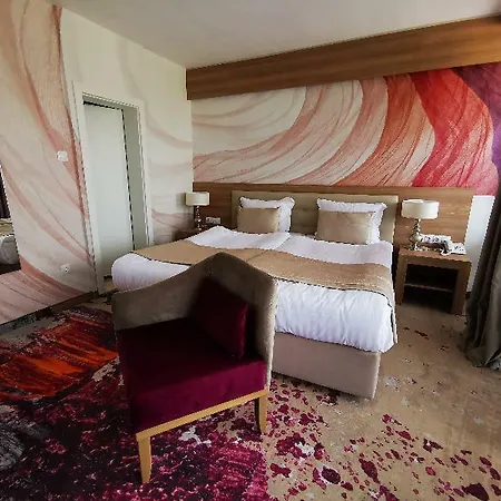 Europe Hotel&casino 4*