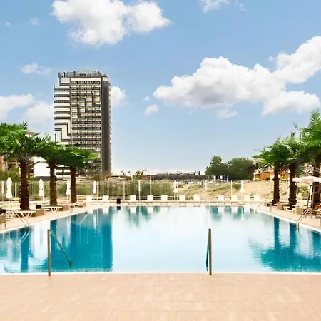 Europe & Casino מלון סאני ביץ'