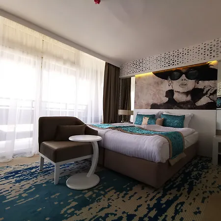 Europe Hotel&casino 4*