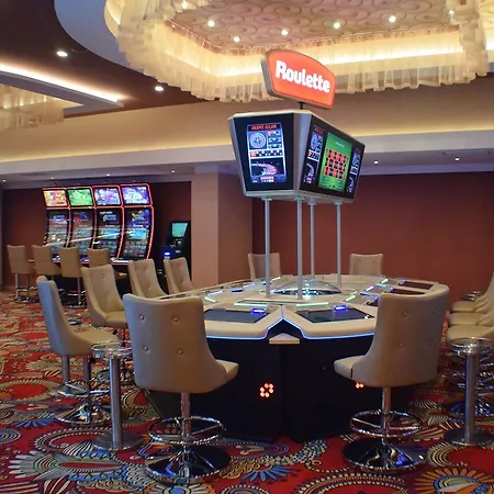 Отель Europe & Casino 4*